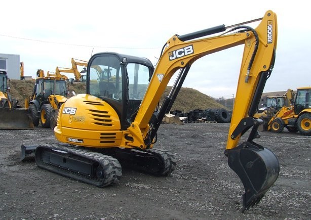Minikoparka gąsienicowa JCB 8065 ZTS z roku 2011. — zdjęcie 3