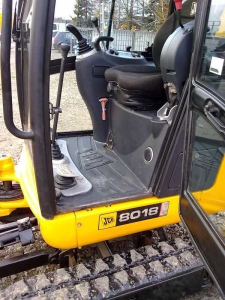 JCB 8018 - koparka gąsienicowa - r: 2006-2008 — zdjęcie 5