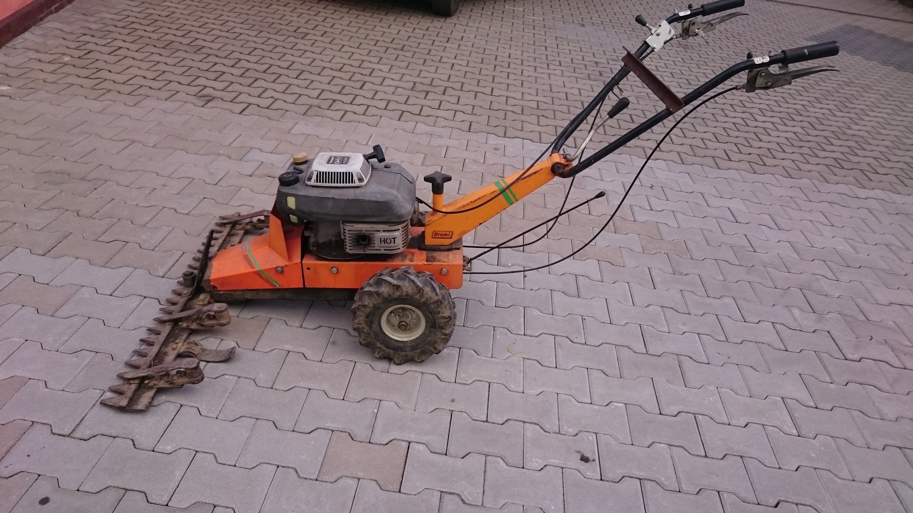 Kosiarka listwowa Kawasaki — zdjęcie 5