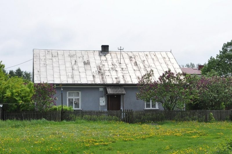 Gospodarstwo rolno-sadownicze wraz z zabudowaniami — zdjęcie 1