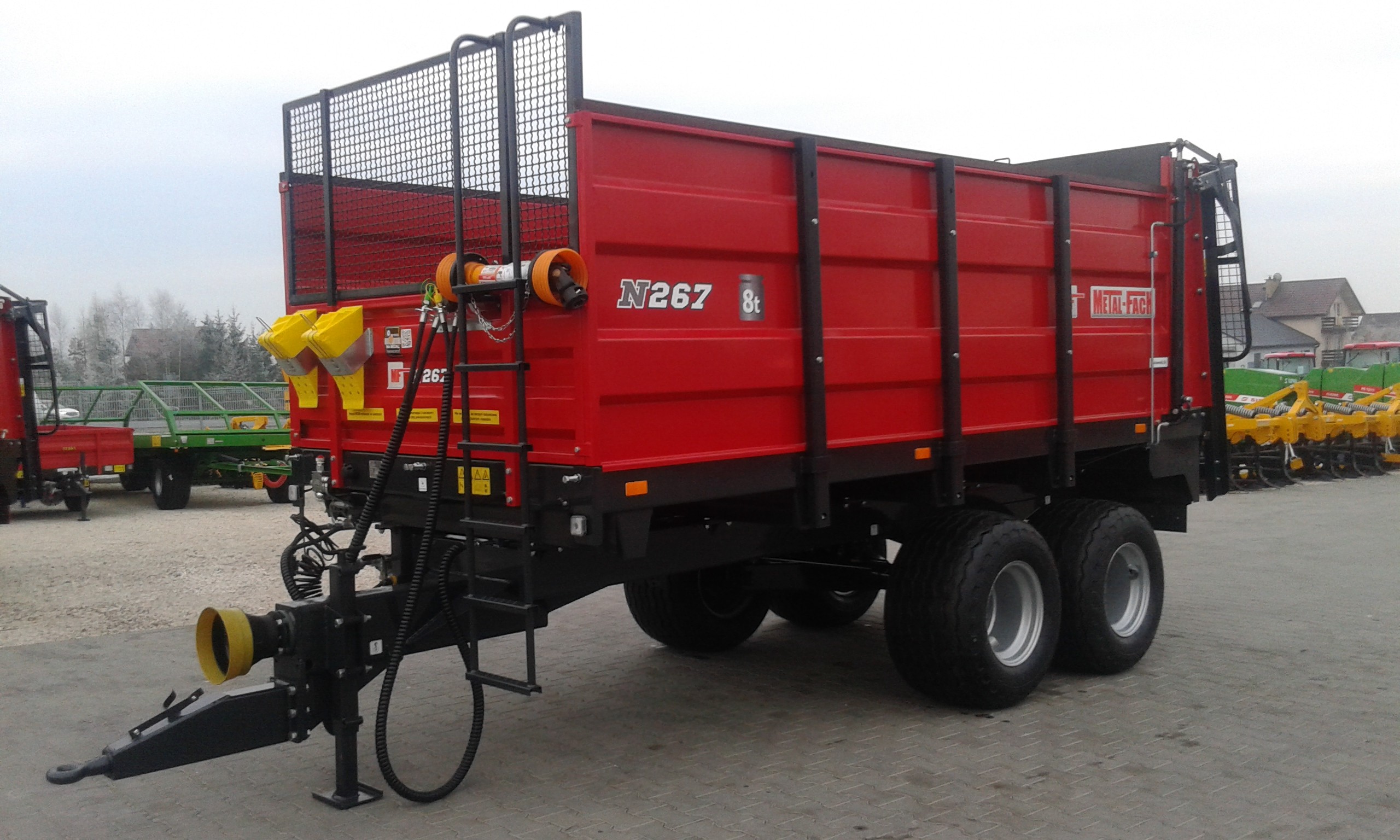 Rozrzutnik Obornika Metal-Fach N267/1 oraz N267 6 i 8 ton — zdjęcie 3