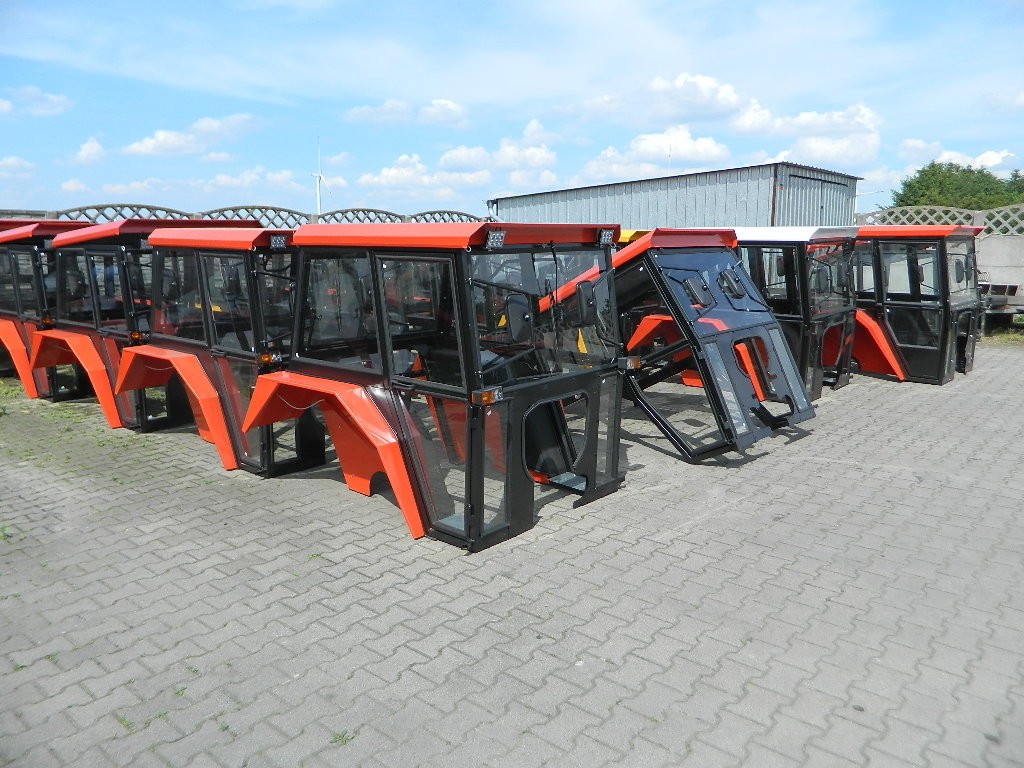 Kabiny  ciągnikowe TANIO !!! URSUS C-330 C-360 C360 T-25 MTZ-82 — zdjęcie 1