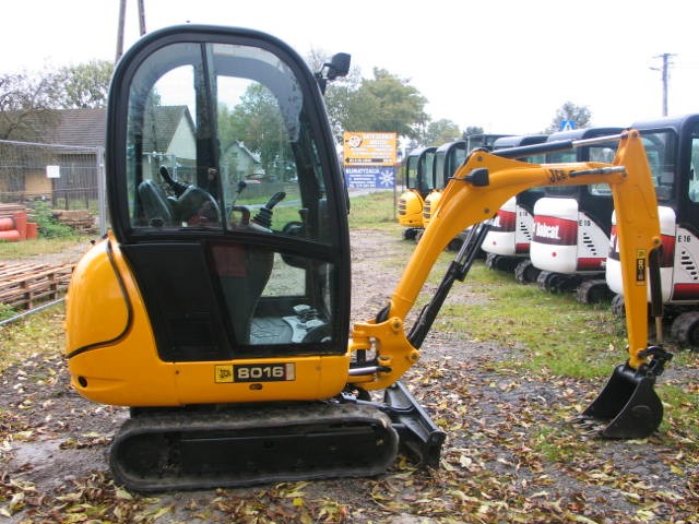 JCB 8016 z 2007 roku - minikoparki Kraków — zdjęcie 2