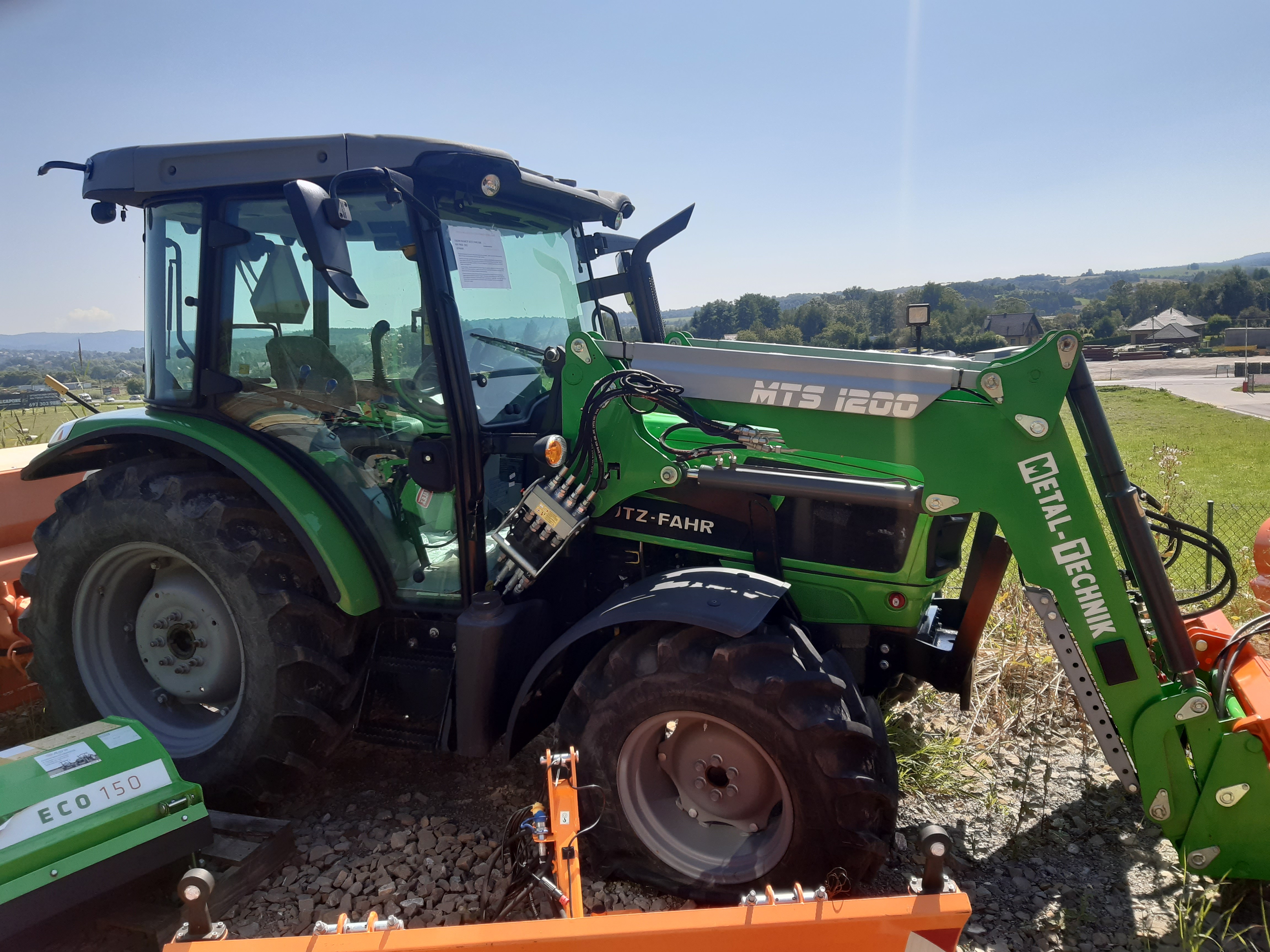 Ciągnik rolniczy Deutz Fahr 5080 używany — zdjęcie 1