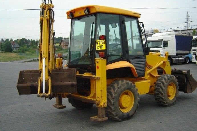 JCB 2CX koparko ładowarka. 4X4. 2000rok. 4 ŁYŻKI — zdjęcie 4
