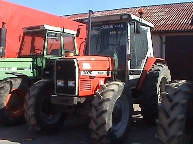 SPRZEDAŻ CIAGNIKÓW Massey ferguson, Fendt, Zetor. BARDZO DUZY WYBÓR