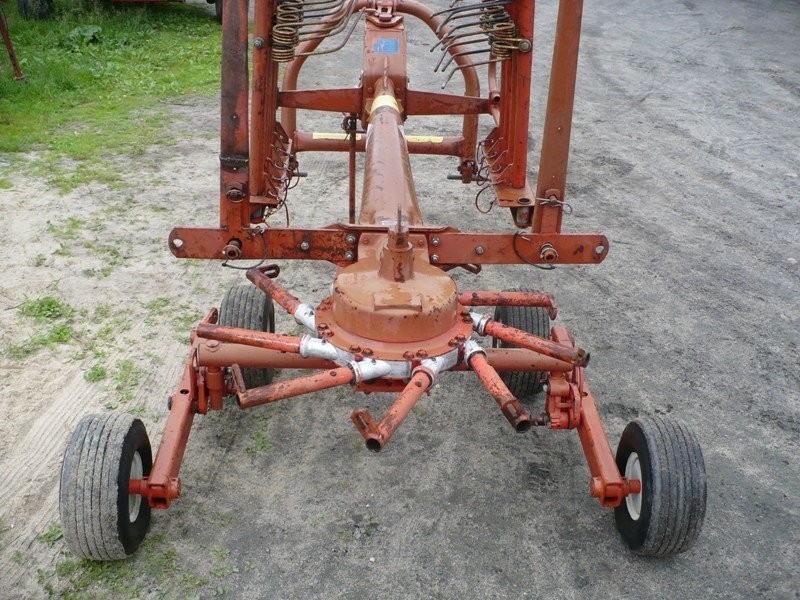 Zgrabiarka KUHN, tandem — zdjęcie 3