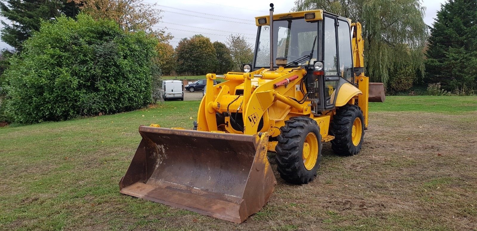 W pełni funkcjonalny - JCB 2CX SM — zdjęcie 1
