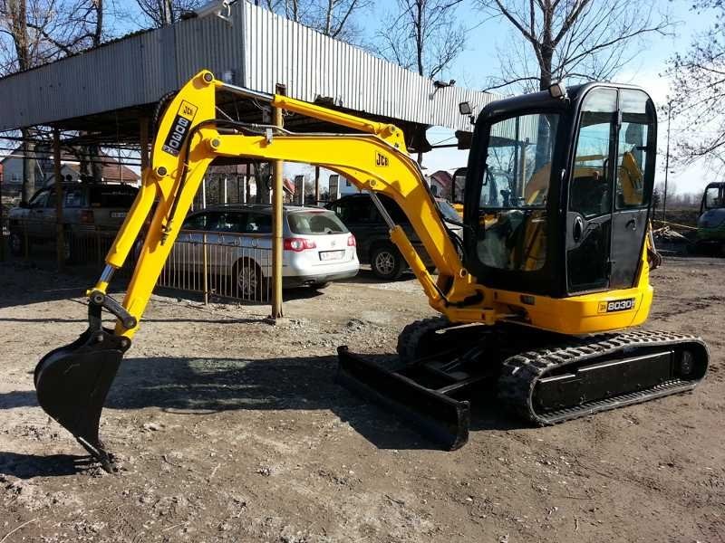 JCB 8030 ZTS - minikoparka z 2006 roku