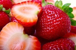 Truskawki sprzedaż sadzonki owoce Małopolska