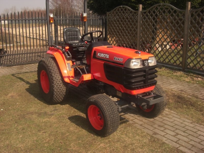 Kubota B2400 ( John Deere Iseki) — zdjęcie 4