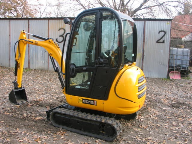 koparkikrakow.pl - JCB 8018 2011 sprzedam koparkę — zdjęcie 4