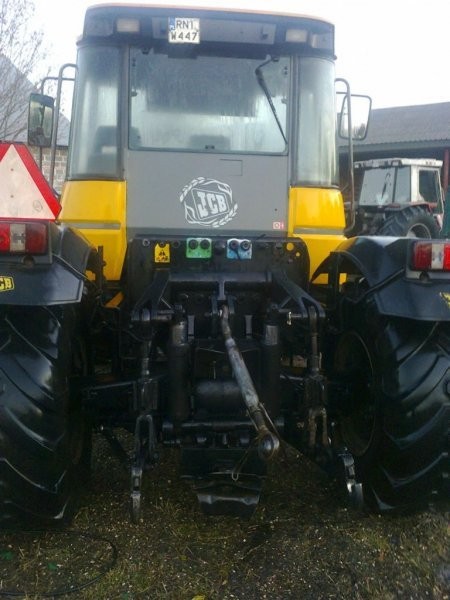 CIĄGNIK FASTRAC JCB 145 T — zdjęcie 5