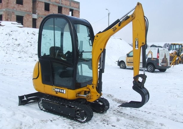 minikoparka JCB 8018- rok 2010. — zdjęcie 3