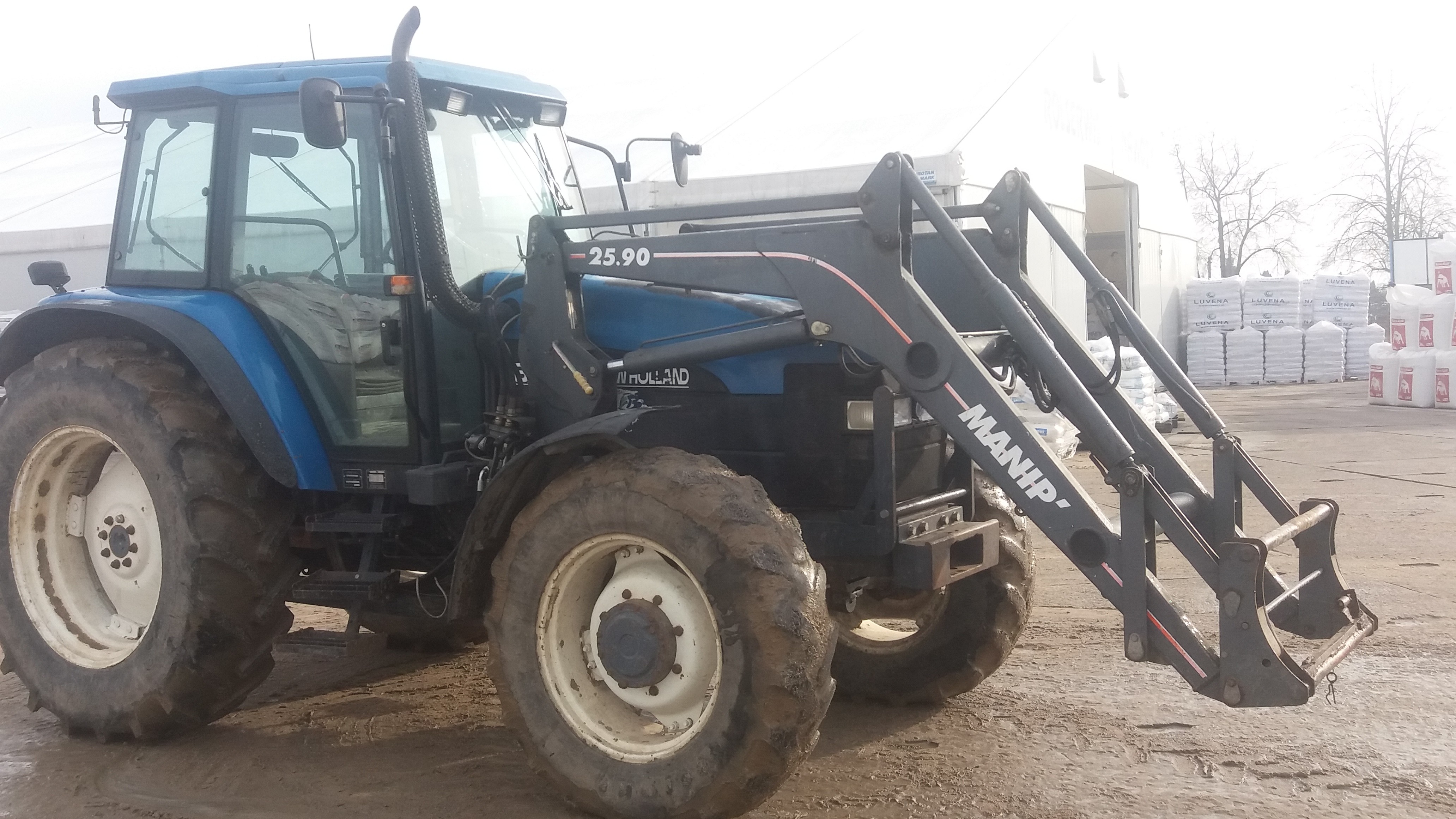 Ciągnik rolniczy New Holland 8260 — zdjęcie 6