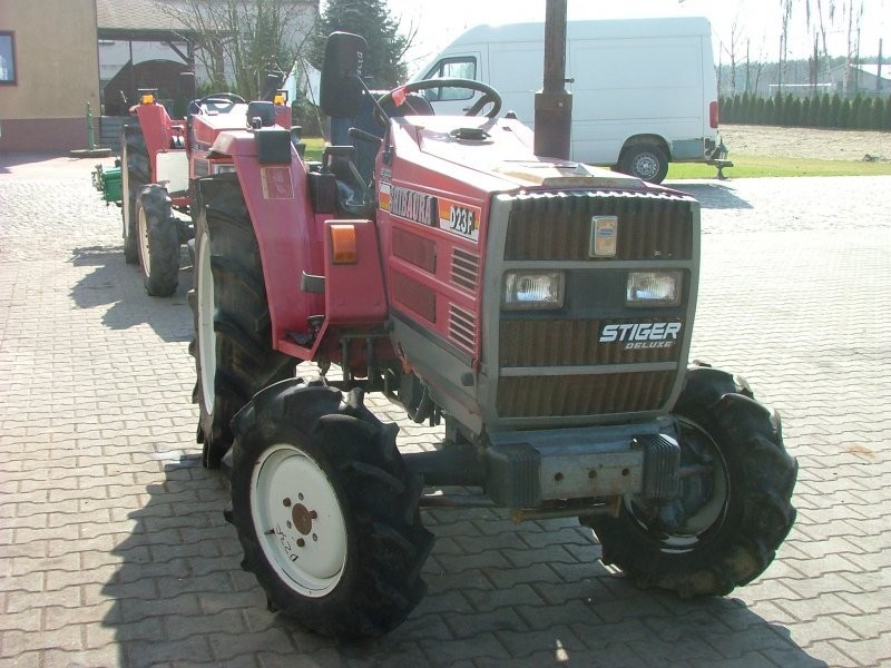 Mini traktorek Shibaura D23F, 23KM, 4x4 — zdjęcie 4