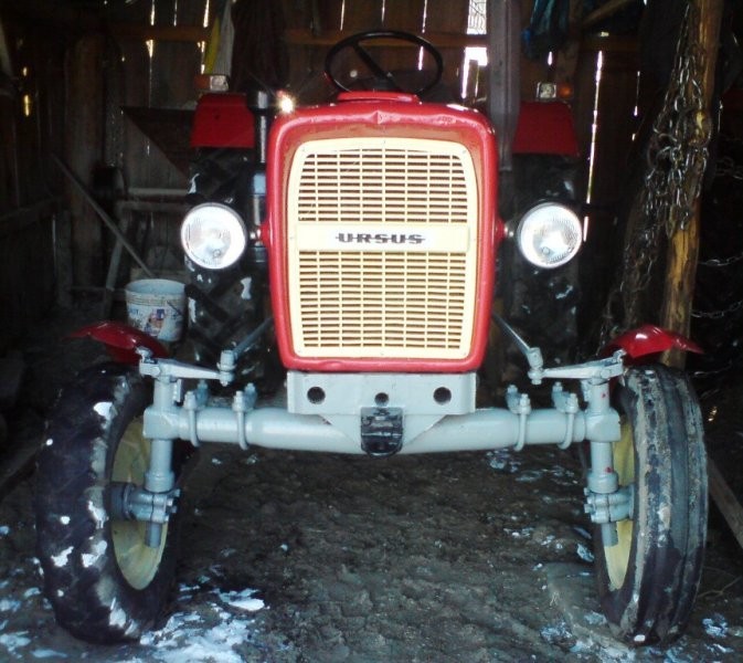 Ursus C330 — zdjęcie 1