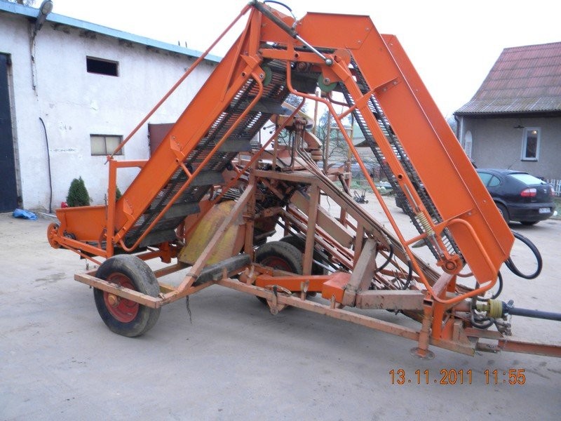 Kombajn do warzyw EM-11 — zdjęcie 1