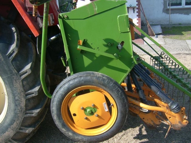 Siewnik zbożowy AMAZONE D7 2,5 M — zdjęcie 6