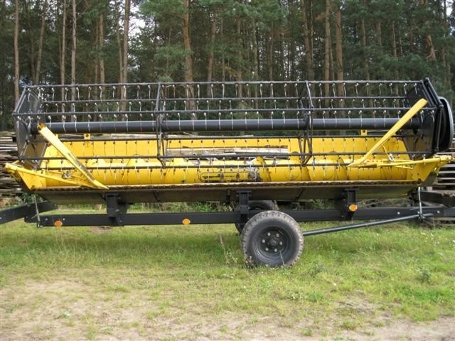 SPRZEDAM_KOMBAJN_NEW_HOLLAND_TC_56_2003_ROK — zdjęcie 3
