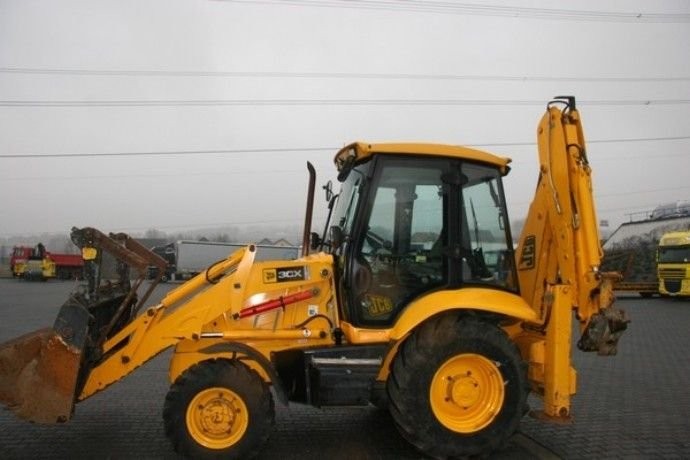 NAJNIŻSZE CENY W POLSCE! JCB 3CX Turbo 2005rok — zdjęcie 3