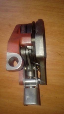 Rozpierak Hamulca ręcznego Massey Ferguson 3060,3070,3080,3090,3125 — zdjęcie 1