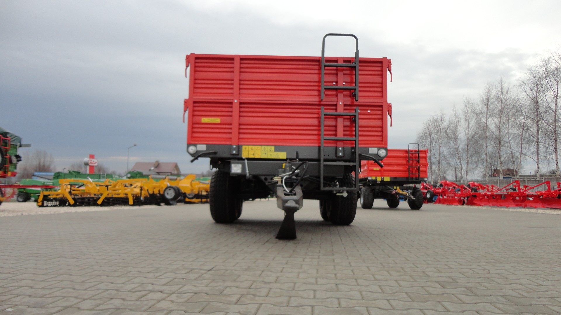 Przyczepa URSUS T 042 7T wywrotka Tandem — zdjęcie 4