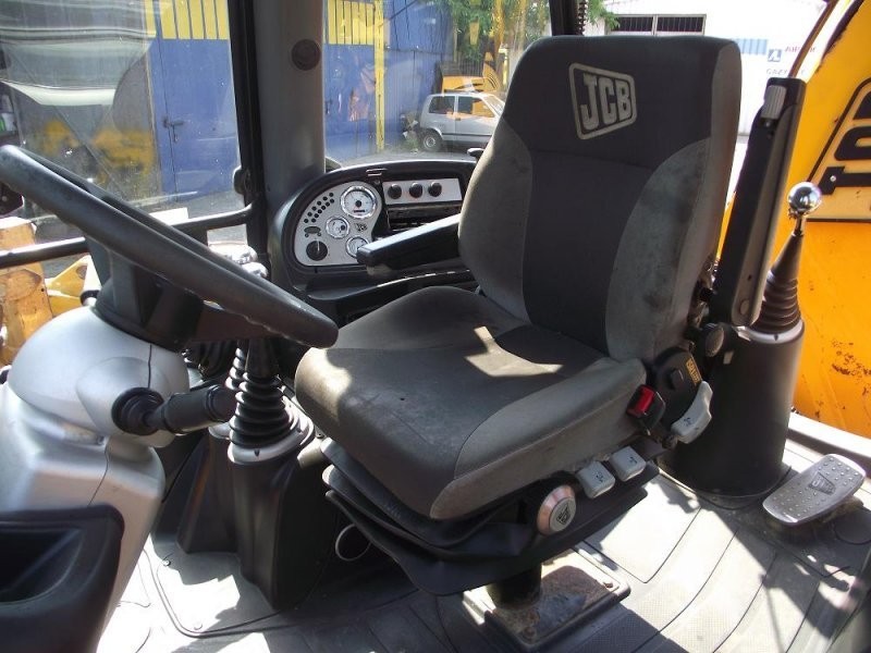 JCB 3CX Sitemaster z 2001r. Elpronar Kraków — zdjęcie 2