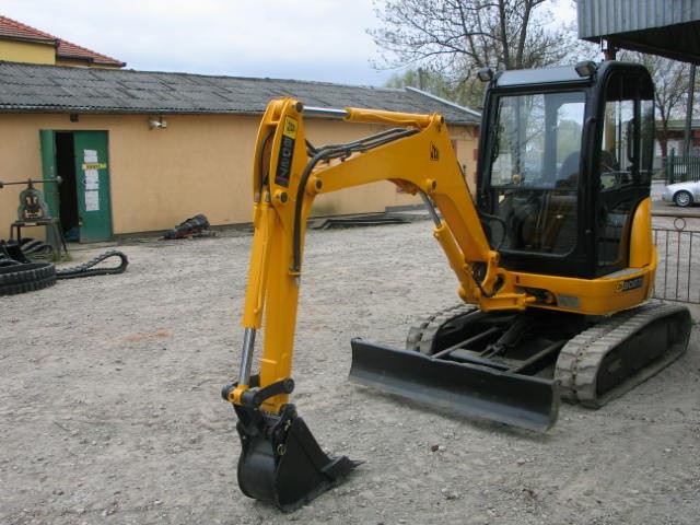 koparkikrakow.pl - JCB 8027 ZTS - 2002  — zdjęcie 3