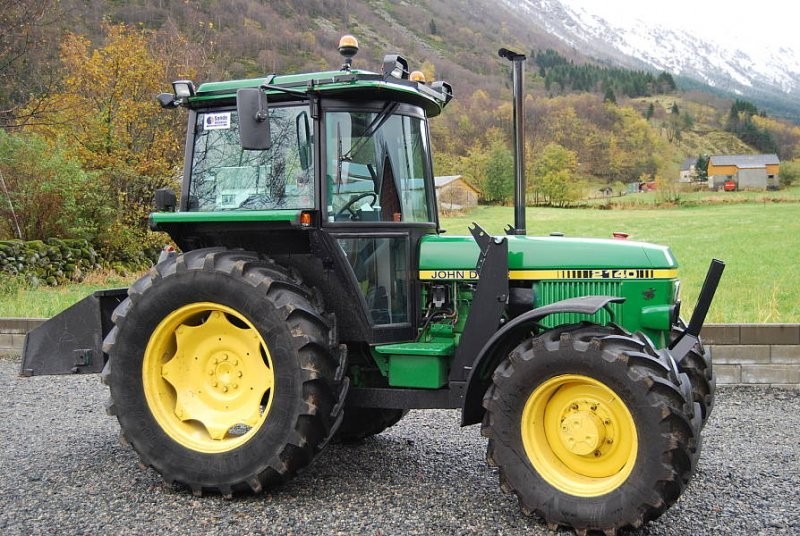John Deere 2140 1986 — zdjęcie 3