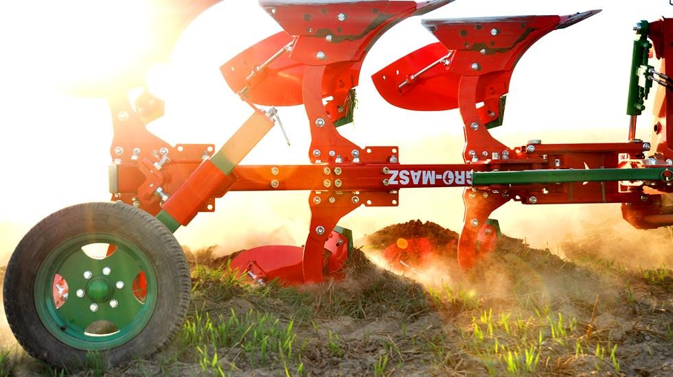 Pług pługi obrotowy obracalny mały Agro-Masz zabezpieczenie zrywalne — zdjęcie 4