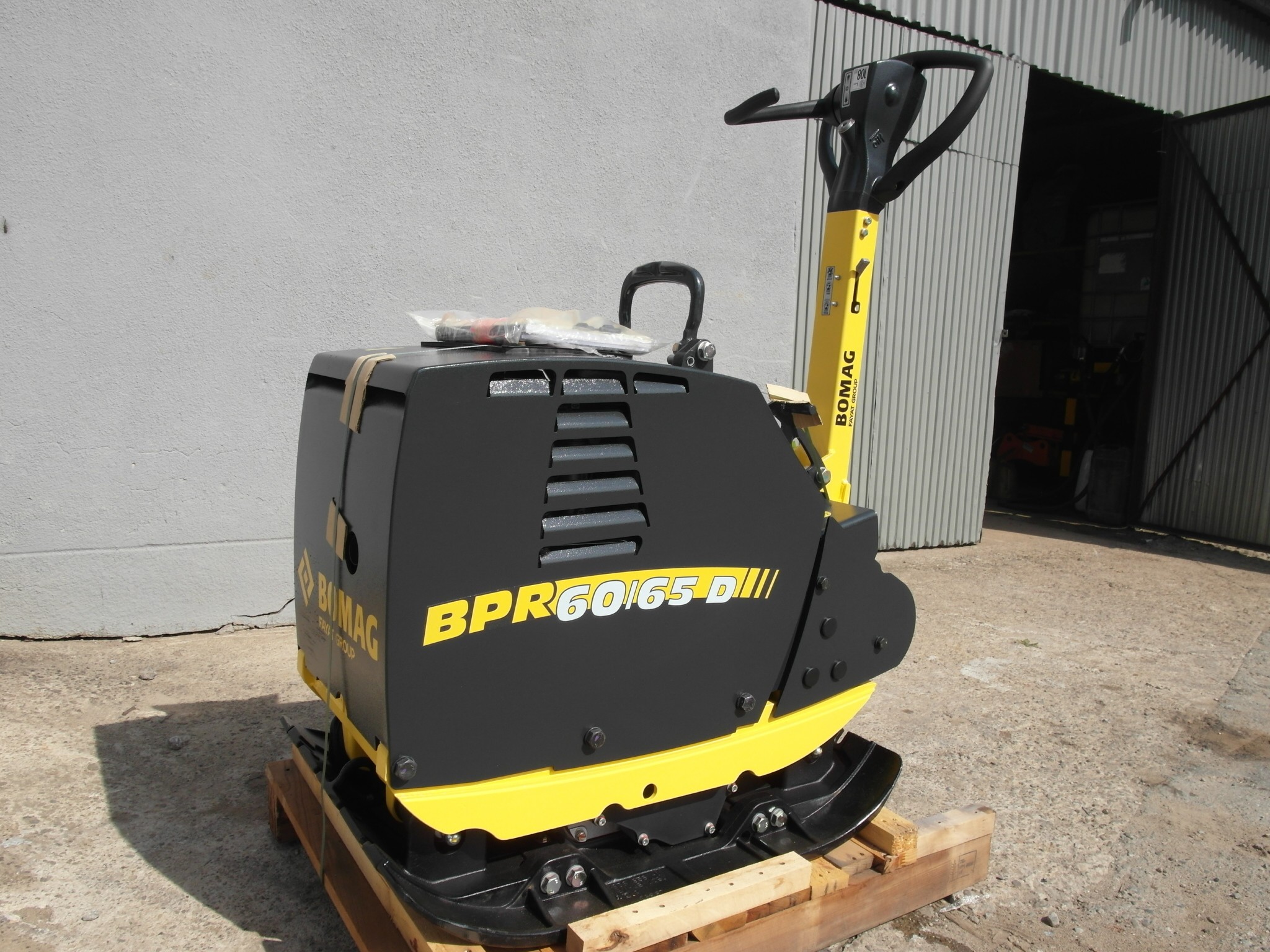 Zagęszczarka rewersyjna BOMAG BPR 60/65D 500kg PROMOCJA  — zdjęcie 4