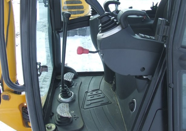sprzedaż Minikoparka  JCB 8018 z roku 2010 — zdjęcie 4