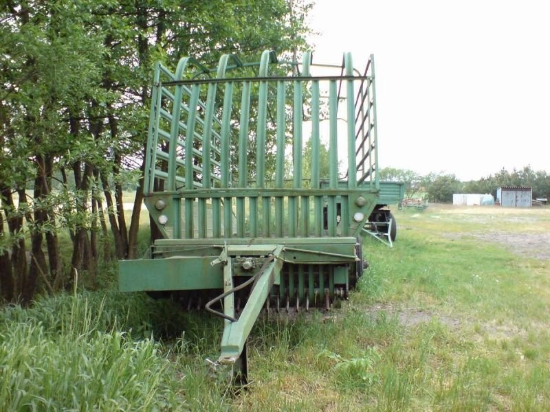 Przyczepa samozbierająca T-072 — zdjęcie 2