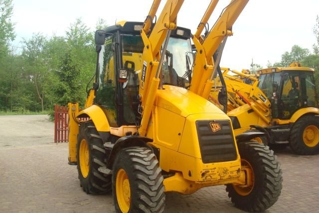 JCB 3CX CONTRACTOR -- 2004 -- OPONY 20" — zdjęcie 2