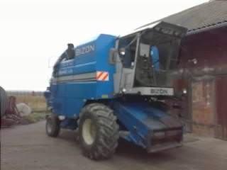 Kombajn Bizon dynamic z165 95r + przystawka Geringhoff PC6 95r. — zdjęcie 1