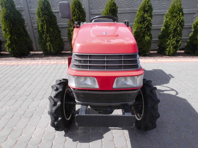 Yanmar F-5 4x4 super stan kubota iseki mini traktor — zdjęcie 2