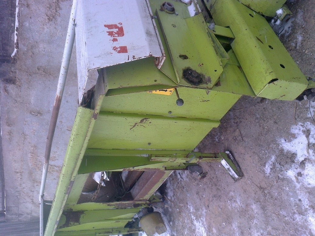 podbieracz claas 690 — zdjęcie 1