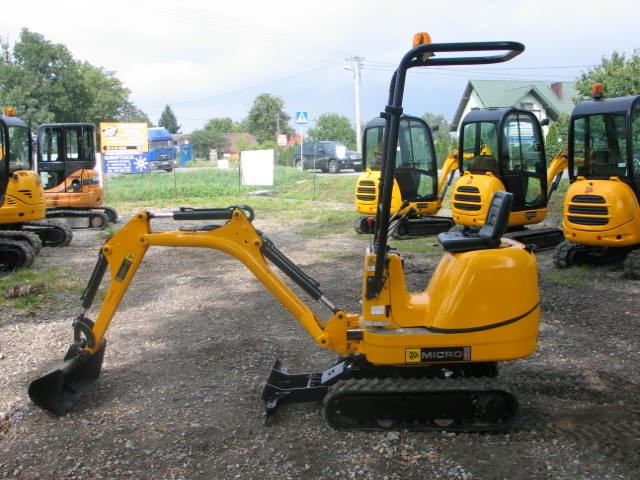 Minikoparka JCB Micro 8008 z 2012 roku - sprzedam — zdjęcie 1