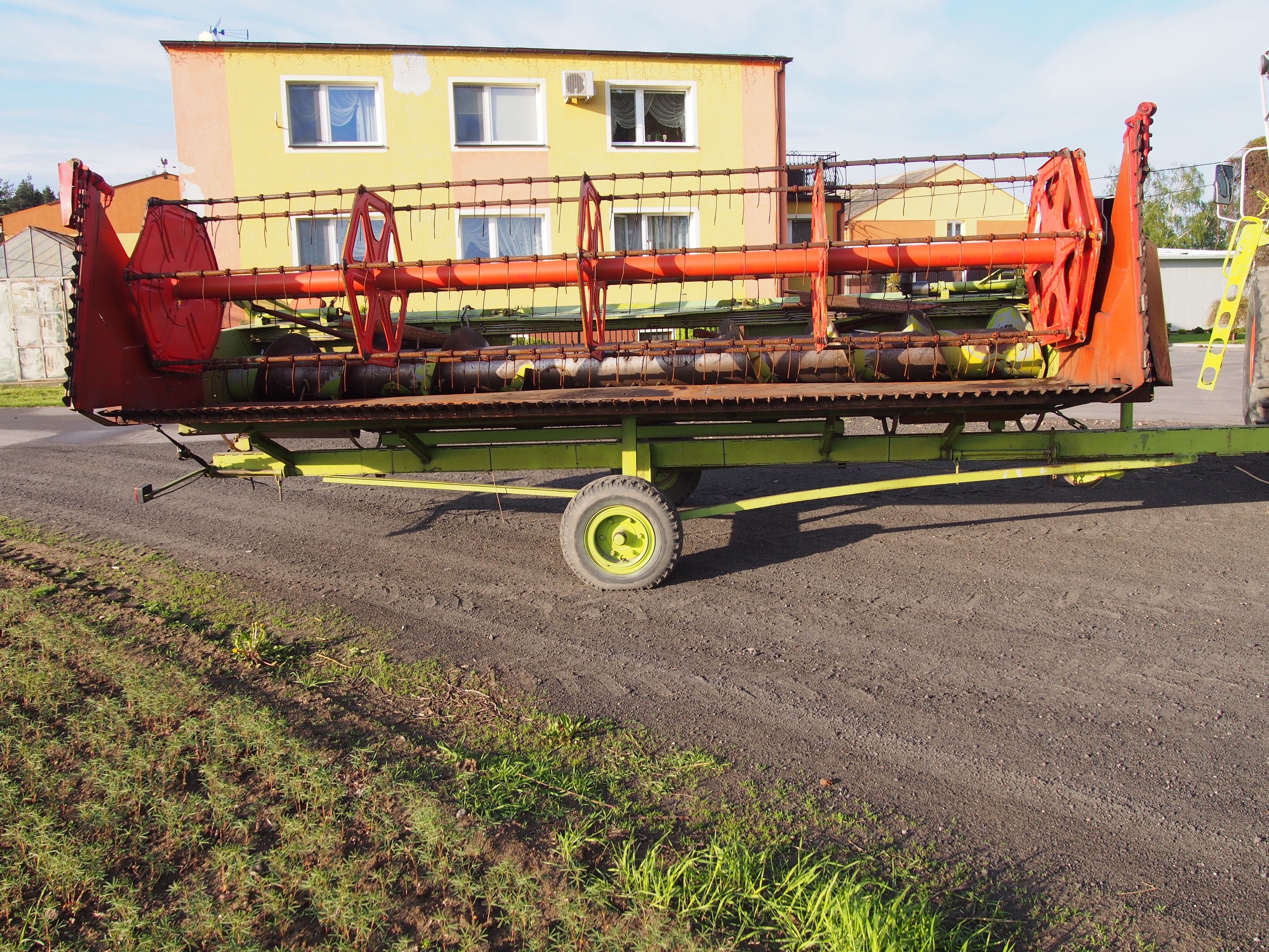 Claas DOMINATOR 108SL Maxi+stół+wózek (JOHN DEERE, CASE) — zdjęcie 3