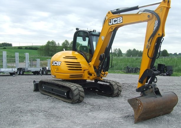Midi koparka JCB 8085 ZTS z roku 2010 / — zdjęcie 4