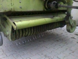 Sprzedam przyczepę samozbierającą Claas — zdjęcie 5