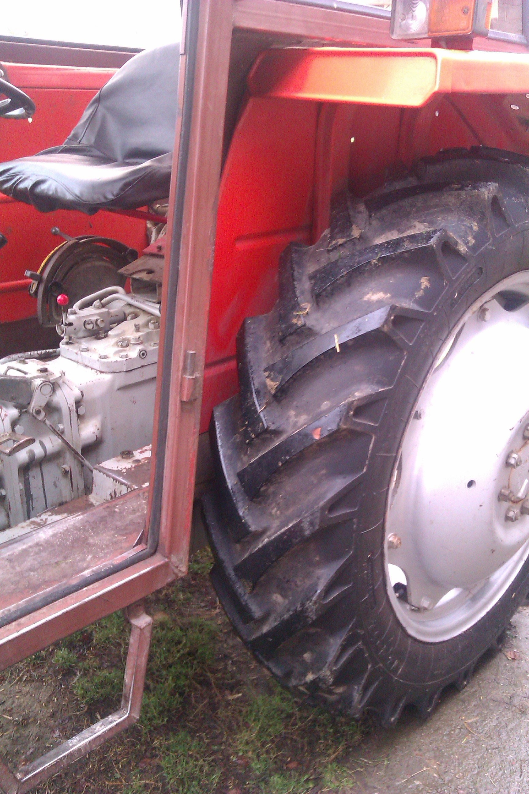 Massey Ferguson 255 - 1987 — zdjęcie 3