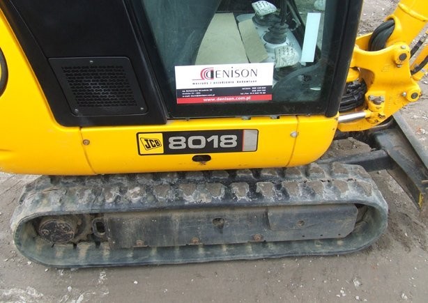 Mini koparka JCB 8018 z roku 2007 — zdjęcie 3