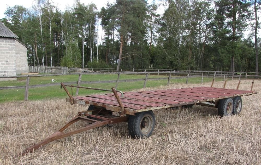 Przyczepa do bel - 3 osiowa !!! Stan BDB — zdjęcie 1