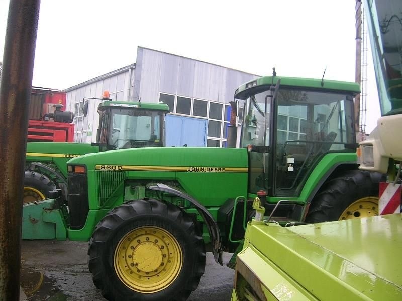 JOHN DEERE 8300 — zdjęcie 1