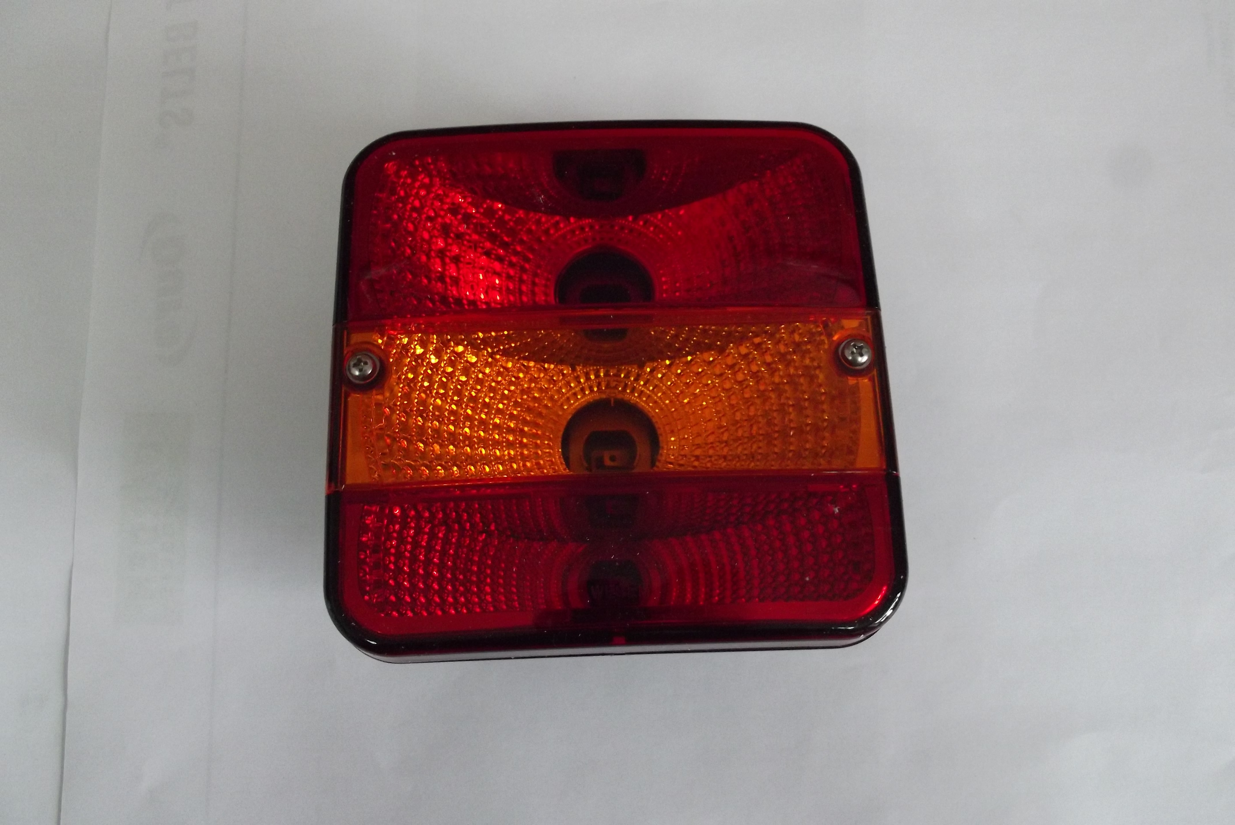 Lampa tylna zespolona  Zetor, Ursus, Farmtrac, Class. . — zdjęcie 4