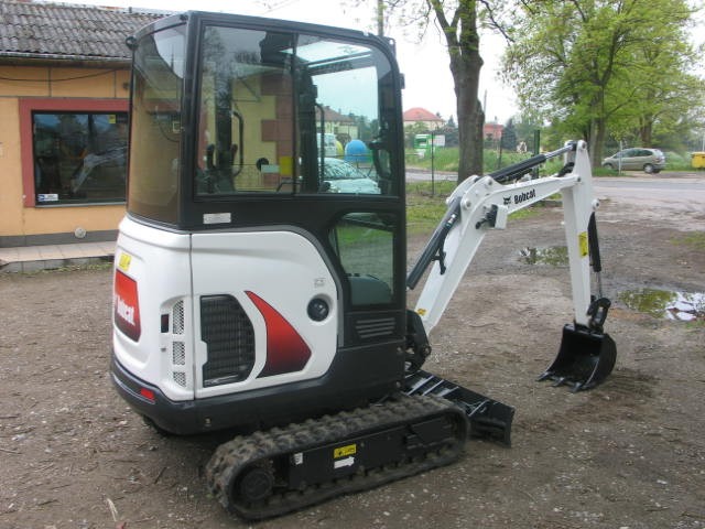 Koparka Bobcat E17 - wersja demo - 2014r. — zdjęcie 3