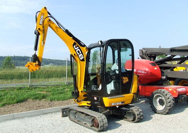 JCB 8026 - DENISON 