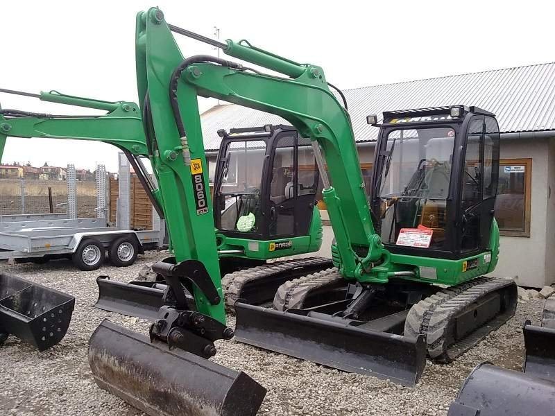 JCB 8060 ZTS 2006 6,0t - midi koparka — zdjęcie 1